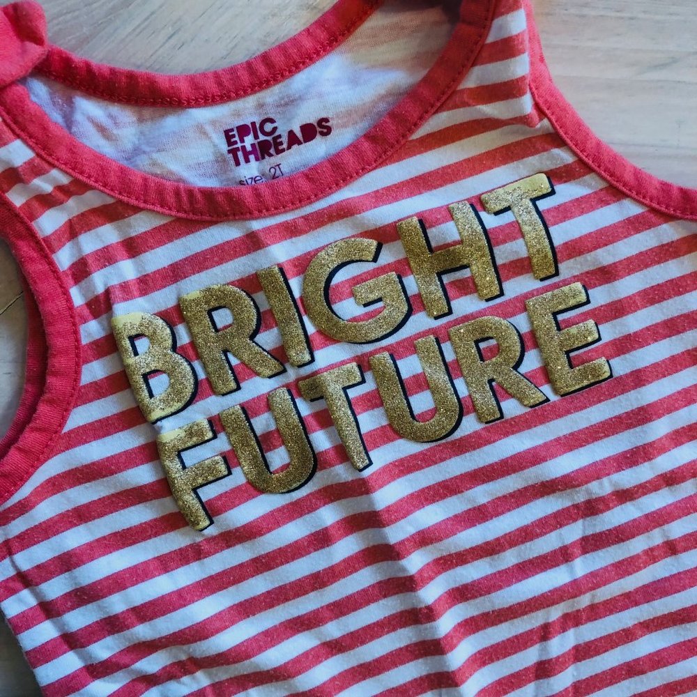 Toddler Girl Tank and Shorts Set Size 2T - Picture 2 of 2